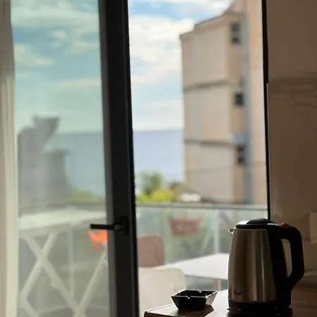Apartment Ionea Himarë